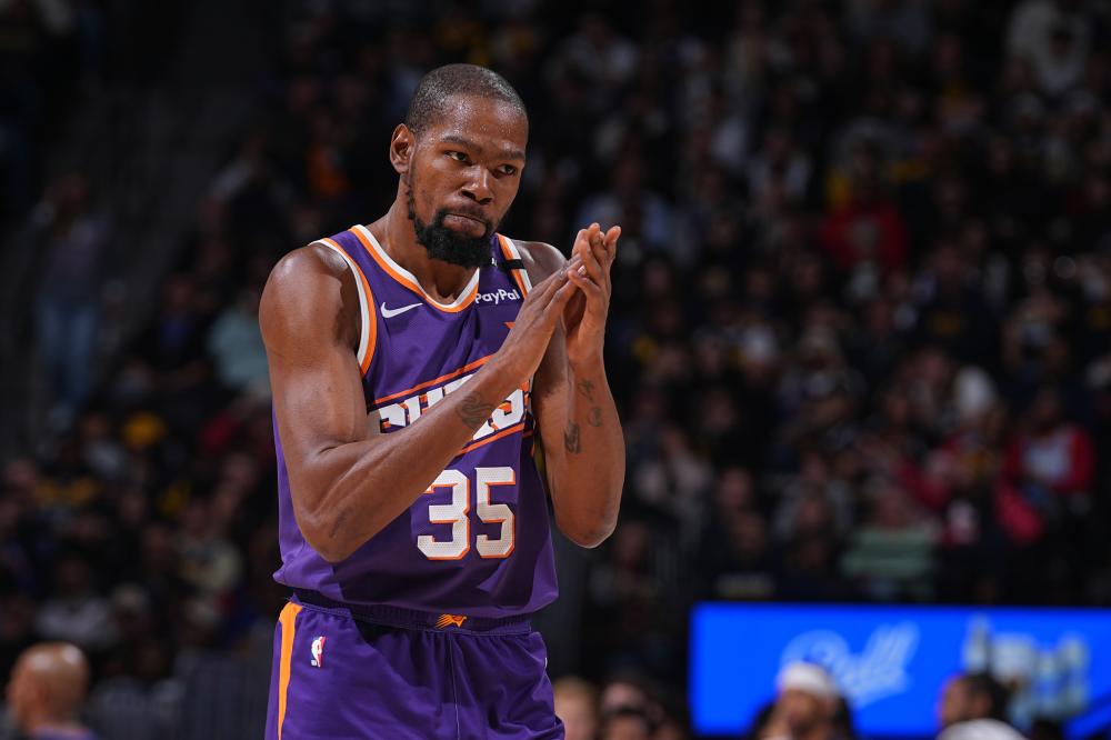 伴随着比赛 伴随着比赛