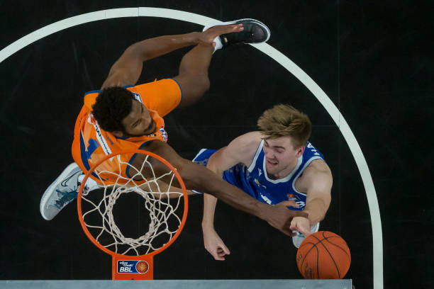 生涯打下坚 生涯打下坚