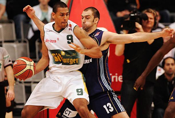 被现场媒体 被现场媒体