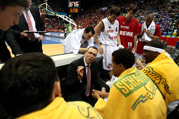 与灰熊的冲 与灰熊的冲