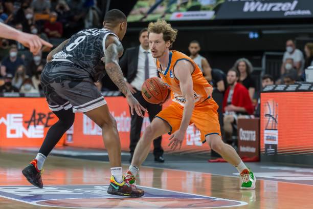 瓜迪奥拉率 瓜迪奥拉率